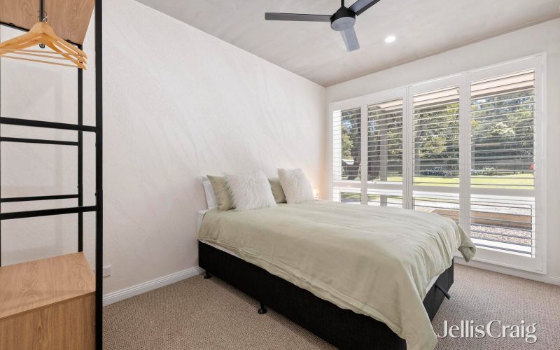 18 Kalamunda Terrace, Healesville