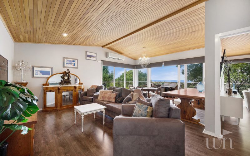 9 Cambridge Road, MOUNT MARTHA VIC 3934