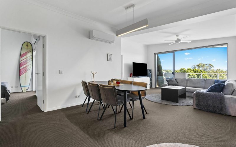 1601/12-14 Executive Drive