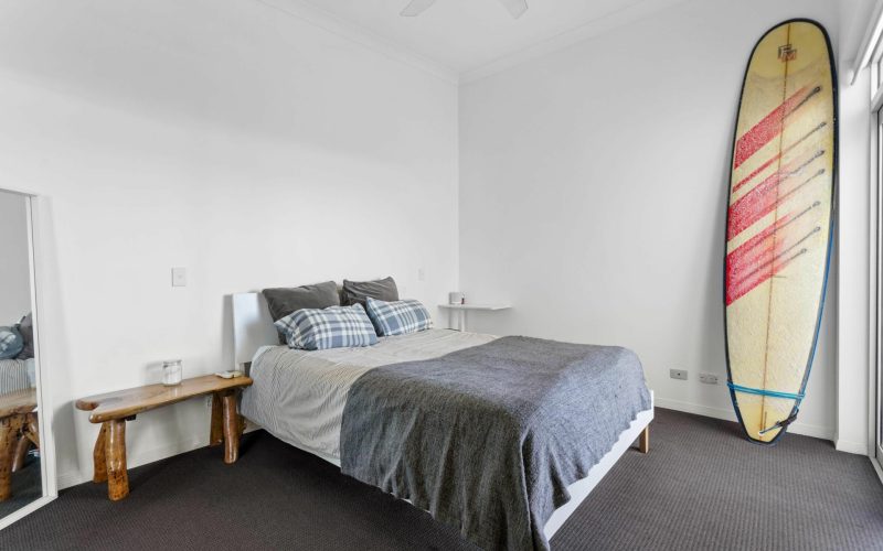 1601/12-14 Executive Drive
