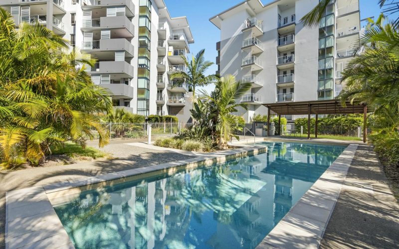 1601/12-14 Executive Drive