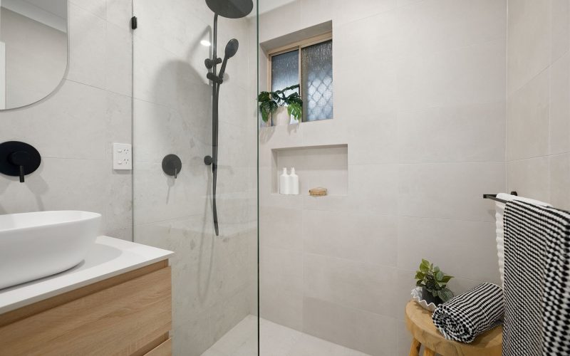RENOVATED LOW MAINTENANCE LIVING