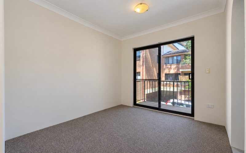 ABSOLUTELY SUPREME LOCATION - OPEN TO VIEW SAT 10/10/2026 @ 9-9.30AM