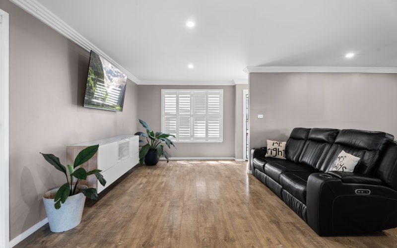 Great size 5 bedroom home !