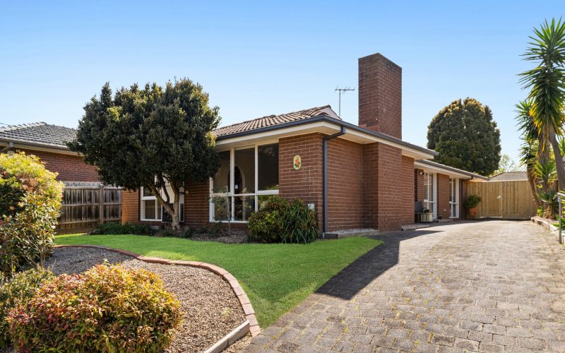 54 Ferndale Drive, Frankston