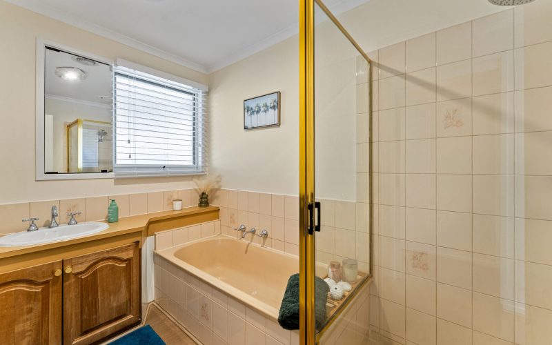 54 Ferndale Drive, Frankston