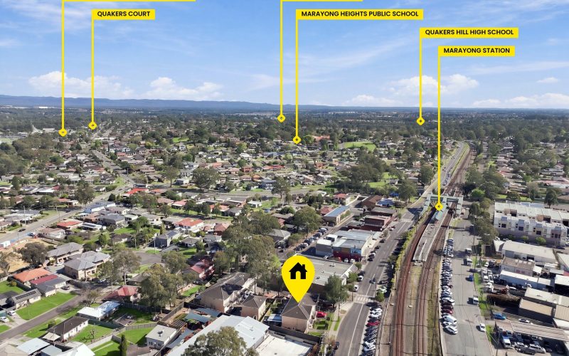 PRIME LOCATION | WALKING DISTANCE TO STATION