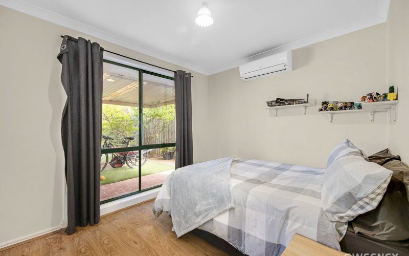 Stylishly Renovated Family Living In A Peaceful Court Location!