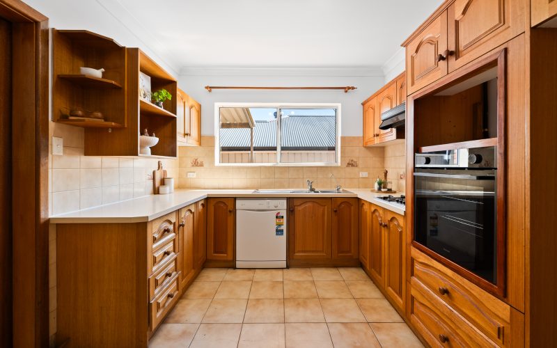 Elevated Family Living with Space, Privacy & Convenience