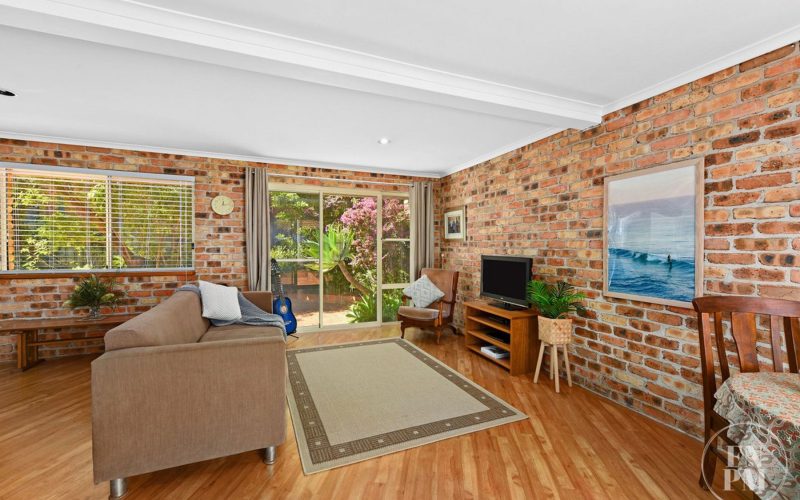 1/11 Banjora Place, Lake Cathie NSW 2445