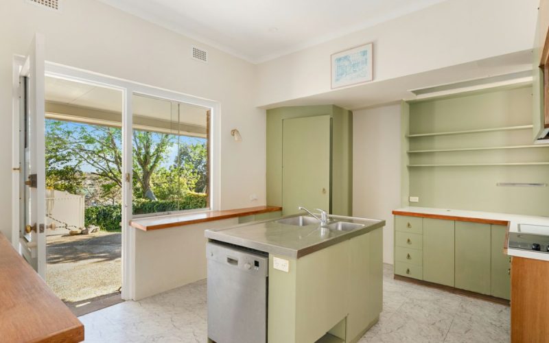 3 Prince Edward Parade, Hunters Hill Guide NSW 2110