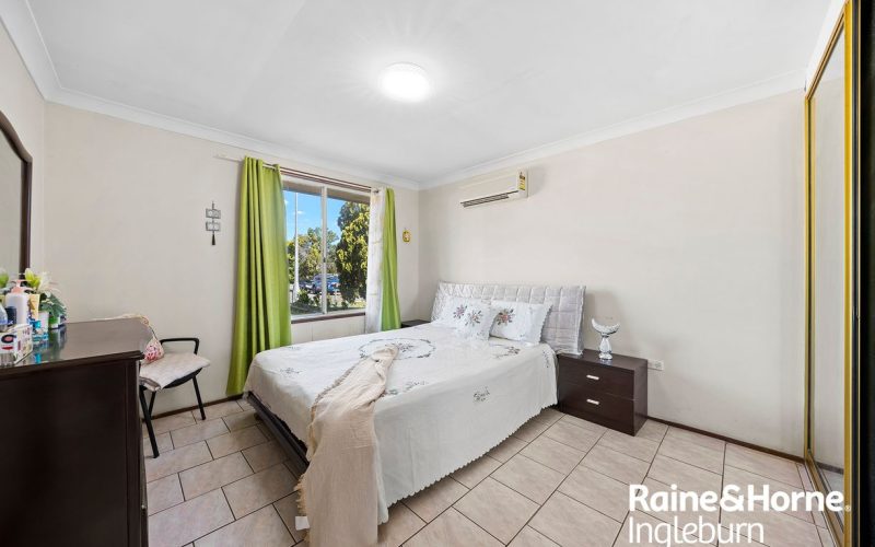 8 Buick Place, Ingleburn NSW