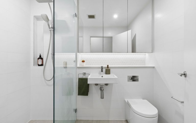 A Private Villa Feel with Contemporary Style and Everyday Convenience