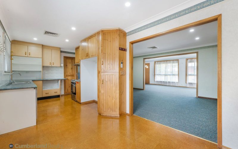 8 Hugh Place, Greystanes