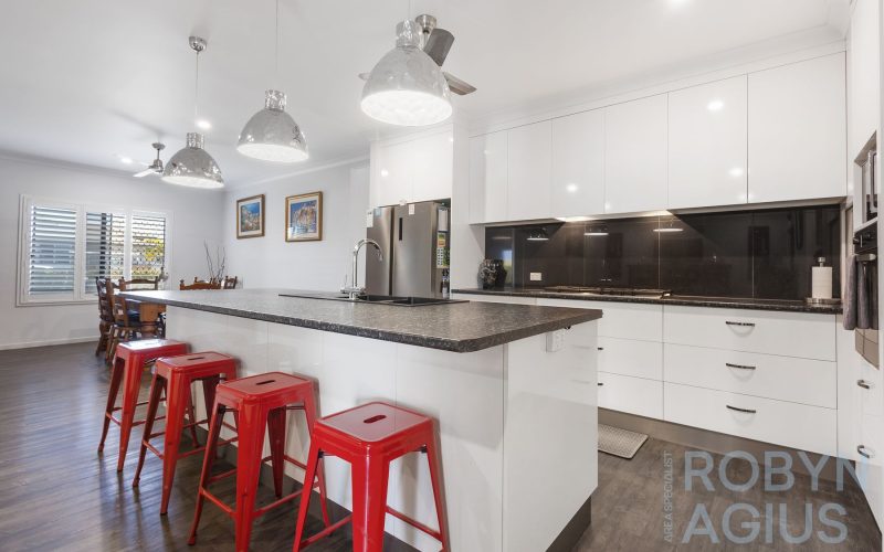 2 Treloar Place, Marian QLD 4753