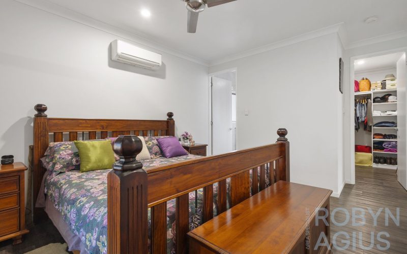 2 Treloar Place, Marian QLD 4753