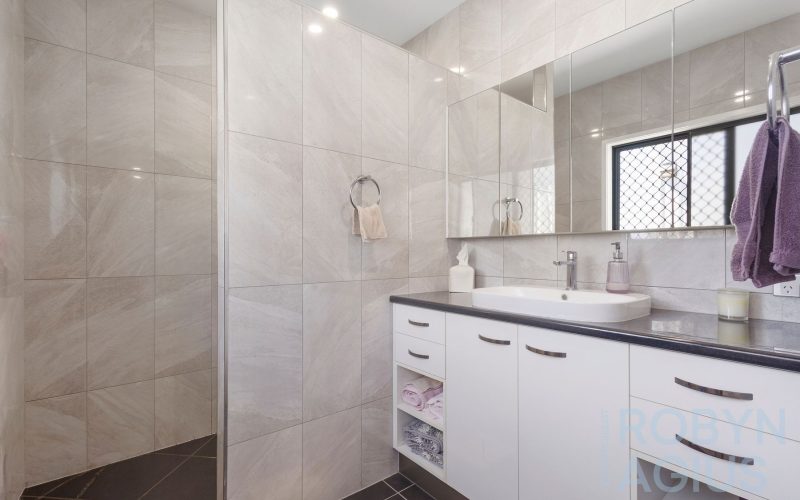 2 Treloar Place, Marian QLD 4753