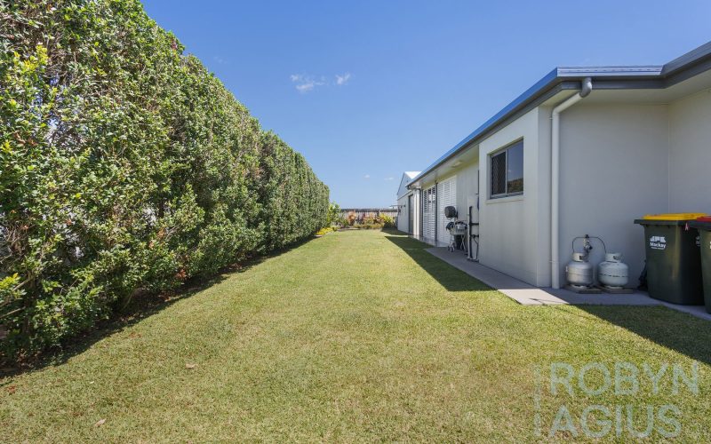 2 Treloar Place, Marian QLD 4753