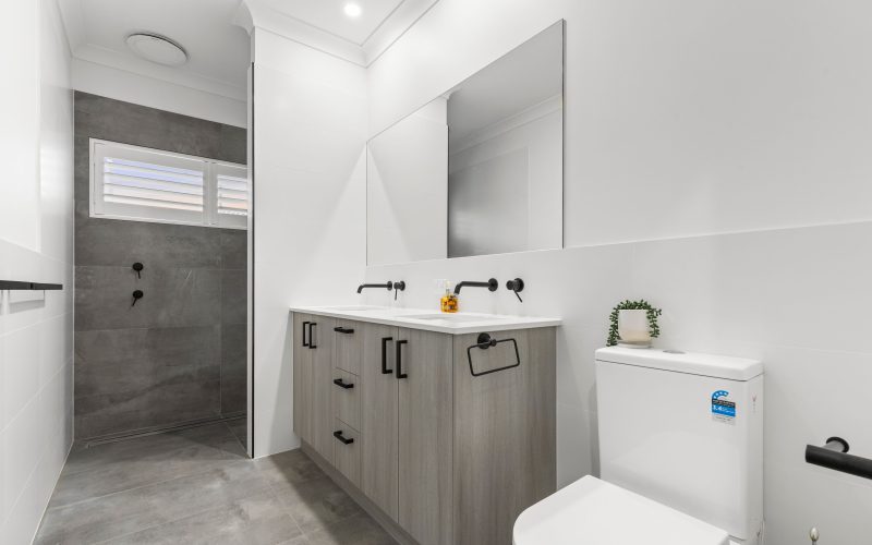 Contemporary Townhouse Living in the Heart of Everton Park