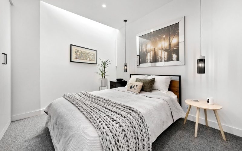 102/24 Linacre Road, Hampton VIC 3188