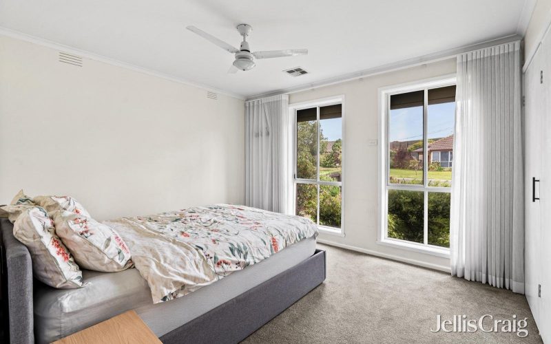 15 Linden Street, Altona Meadows