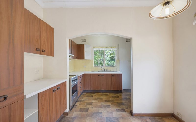 Exceptional Opportunity in a Tightly Held Mount Lewis Location