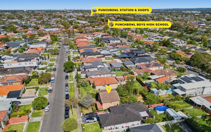 Exceptional Opportunity in a Tightly Held Mount Lewis Location