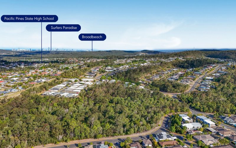 2 / 18 Starkey Street , Pacific Pines