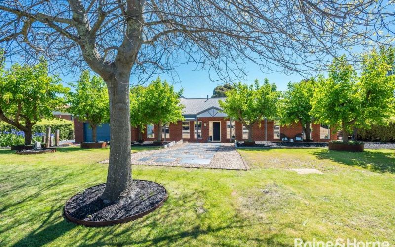 2 Alcheringa Court, Gisborne VIC