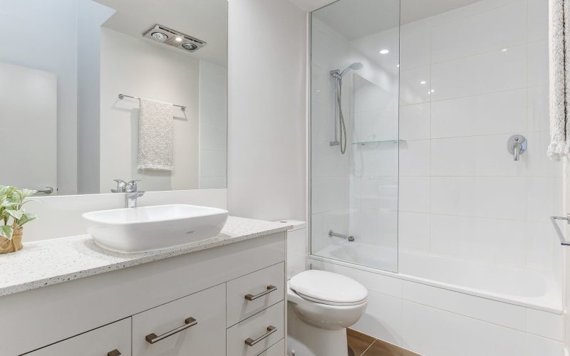 MODERN TOWNHOME | BLUE CHIP LOCATION