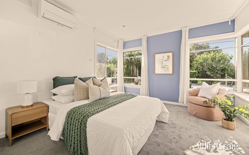 61 Mackie Road, Bentleigh East