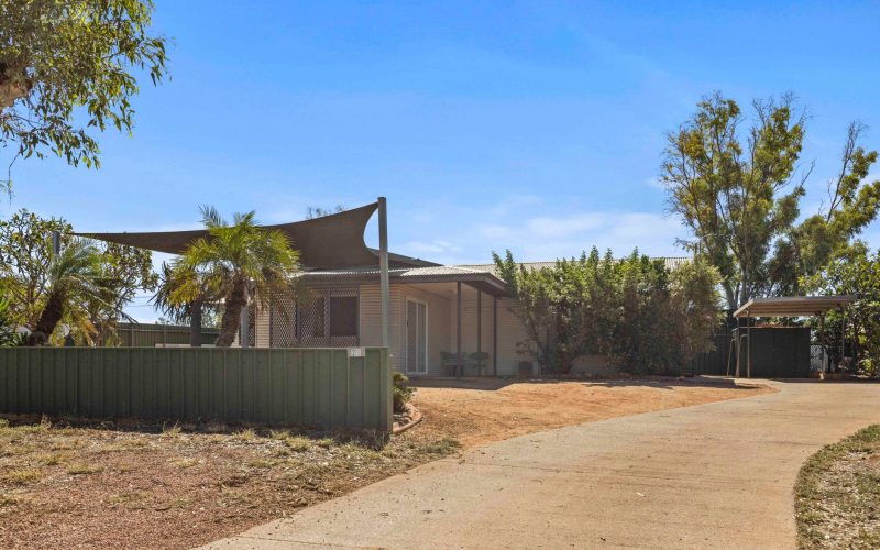 Space, versatility and a shed to match, on a generous 911 sqm block