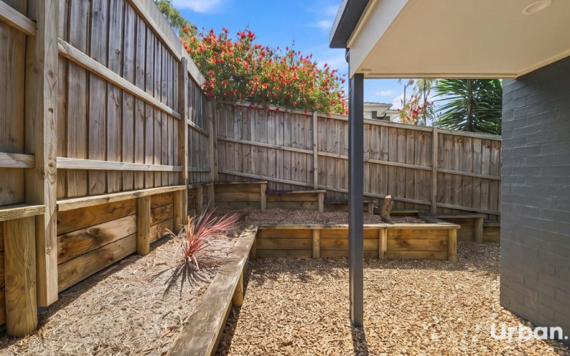 9 Searle Way, Oran Park NSW 2570