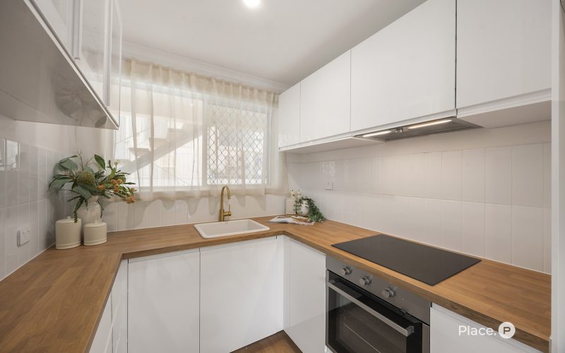 Beautifully Renovated Ground-Floor Home in the Heart of Wynnum