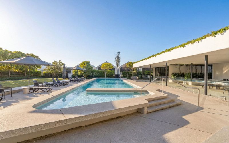100m from THE BEACH - EXPERIENCE QUINTESSENTIAL COASTAL LIVING