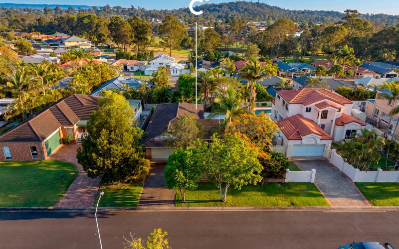 17 Forest Hills Court