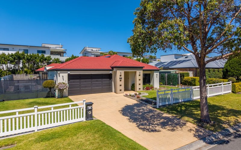 31 Lancewood Circuit