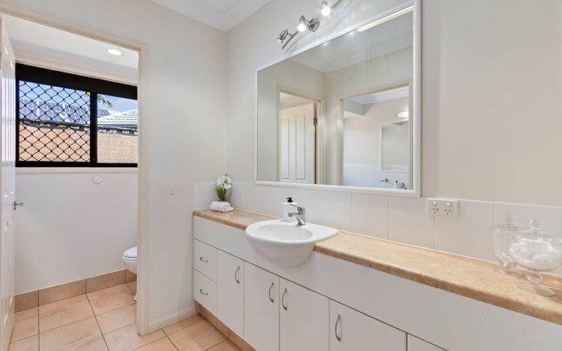 31 Lancewood Circuit