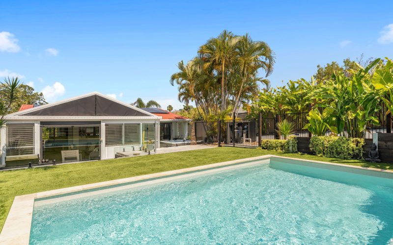 Expansive Family Living on a Generous 1,700sqm Allotment