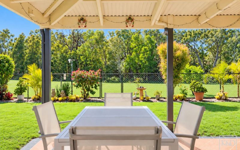 Bongaree Lifestyle with Reserve & Bush Outlook!