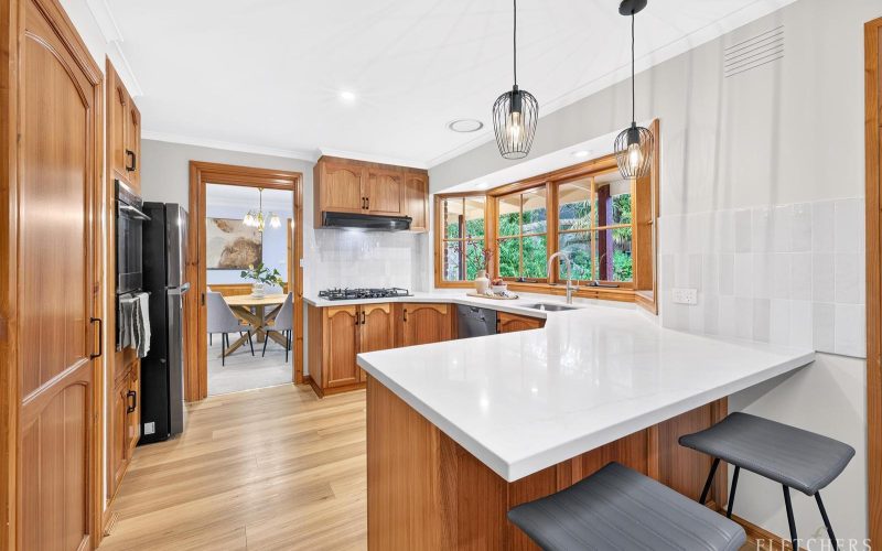 12 Hillside Grove