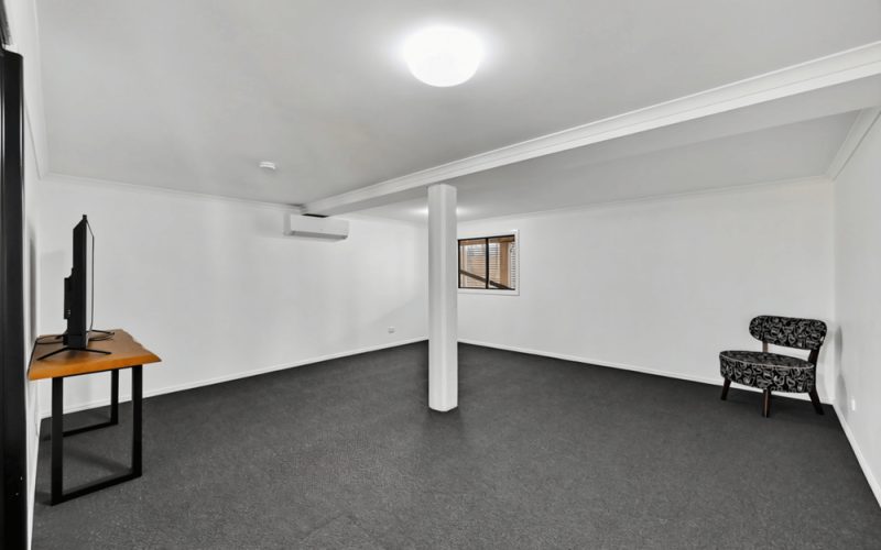 45 Ford Street Hermit Park QLD 4812