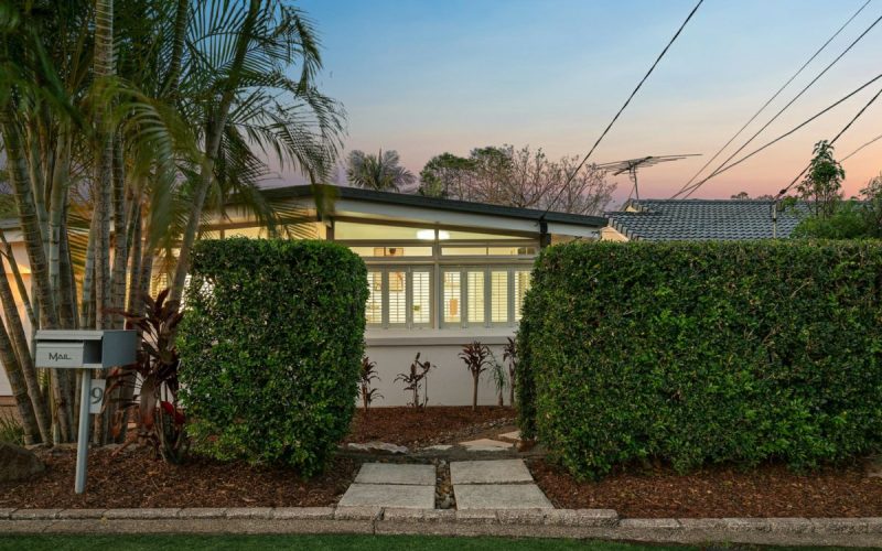 9 Eccleston Street, Fig Tree Pocket Offers from QLD 4069