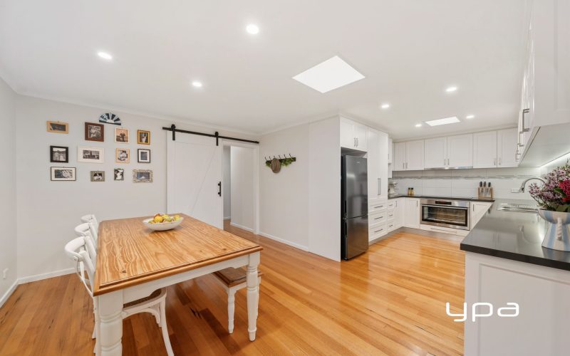 Sunbury 4 Sandleford Court