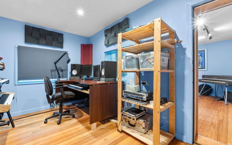Family Excellence with Four Bedrooms, Three Living Areas and a Studio