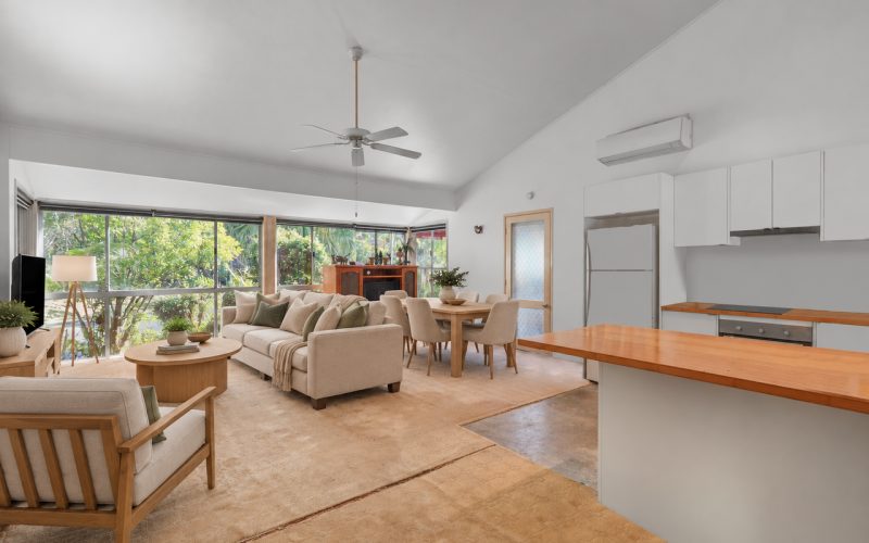 Endless Potential on a Generous 990m² Block
