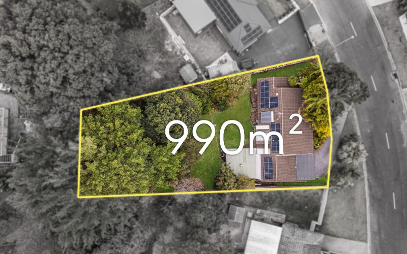 Endless Potential on a Generous 990m² Block