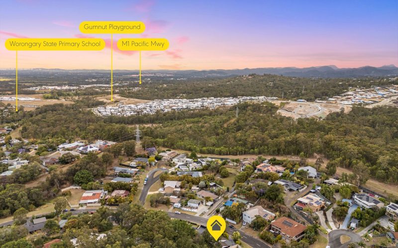 Endless Potential on a Generous 990m² Block