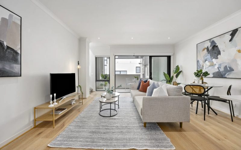 4/76 Collins Street, Mentone
