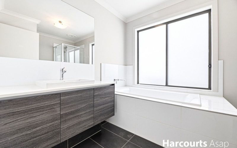 Modern Comfort And Effortless Living In A Convenient Location